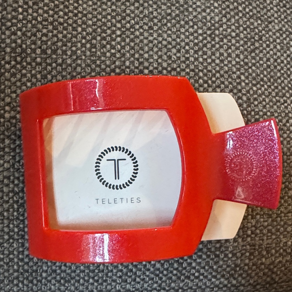 Teleties Red Hair Clip